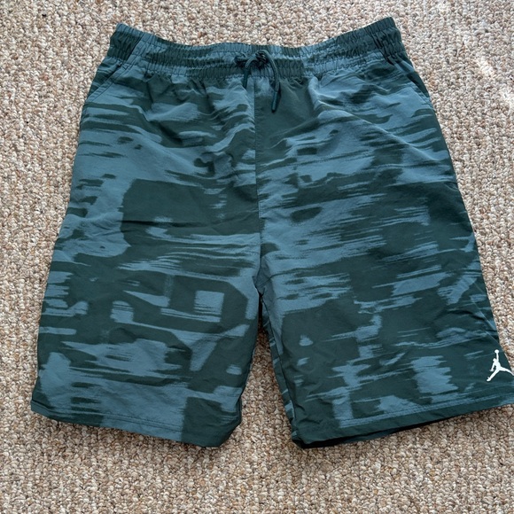 Jordan Shorts - Picture 1 of 4